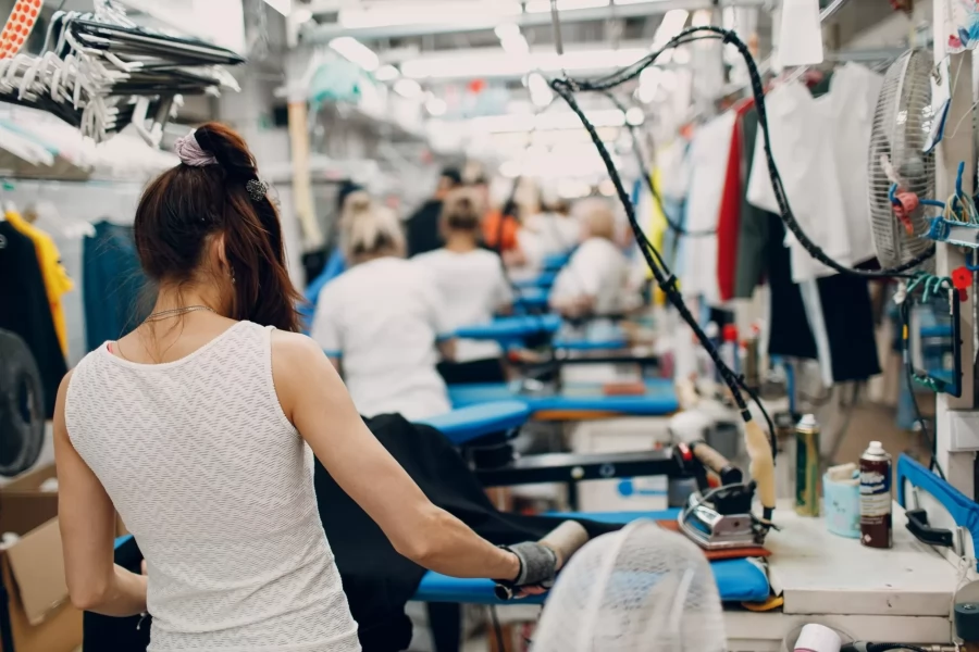 Behind the Scenes: How We Manufacture High-Quality Cleaning Cloths